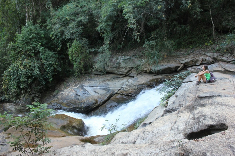 Anna Gil a Mae Sa Waterfall (nivell 4)